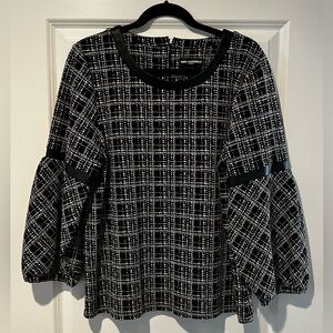 Karl Lagerfeld Elegant Black and White Women's Top - size L.  Like new!